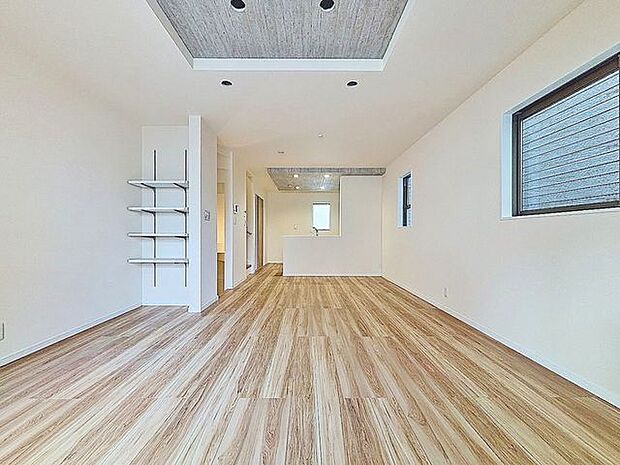 「木のぬくもり感じる優しい雰囲気のお部屋」落ち着いたカラーコーディネートの室内。インテリアやファブリックで、オーナー様好みのテイストデザインを取り入れて頂けます。