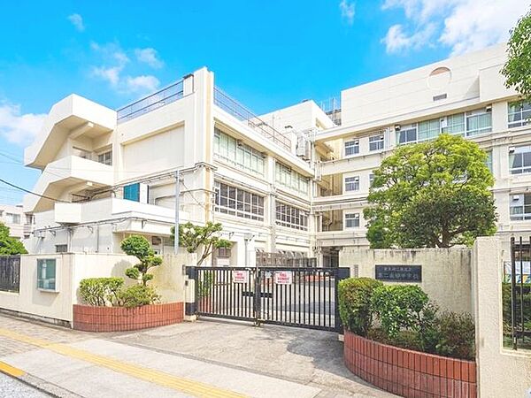 江東区立第二南砂中学校 1300m