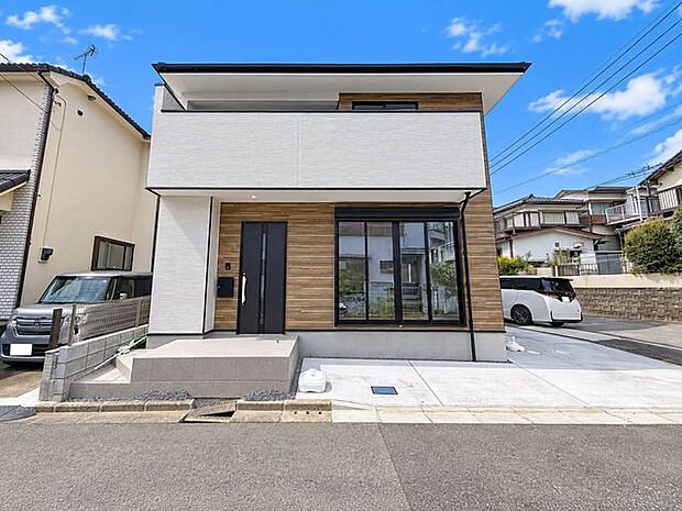 「~2階建て4LDK~」建物面積115平米のゆとりある4LDKプラン。食洗機など、生活を彩る設備が充実。広々24帖のLDKには、ご家族皆様の笑顔が溢れます。