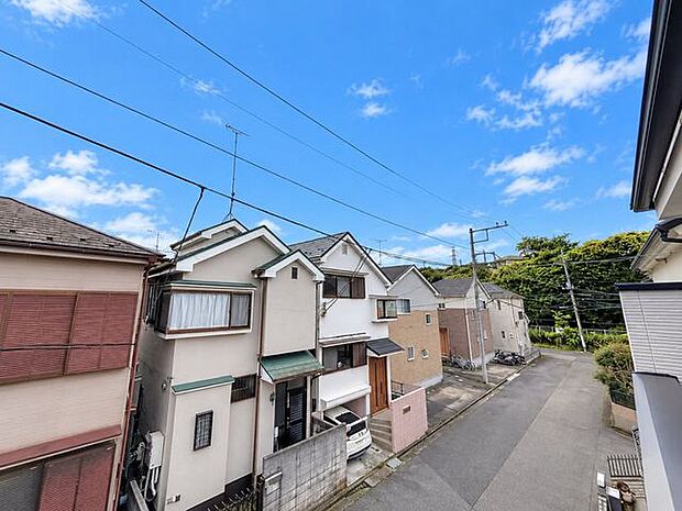 「眺望」心地よい風を感じながら、青空を眺め一息つくことのできる住空間です。