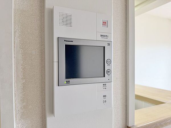 「モニター付きインターホン」