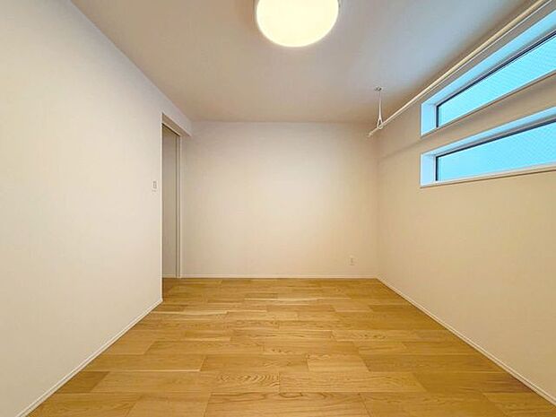 「居心地の良いナチュラル空間」お家時間を穏やかに過ごせる寛ぎの空間です。居心地の良さを実感して頂けるお部屋となっております。