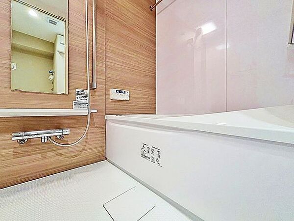「癒され空間のバスルーム」1日の疲れを取り心身を癒すことができる住まいの中のリラクゼーション空間、リラックスできるよう優しいカラーをチョイスしました。