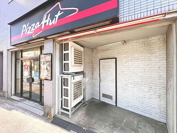 ピザハット 大島店 徒歩9分。 710m