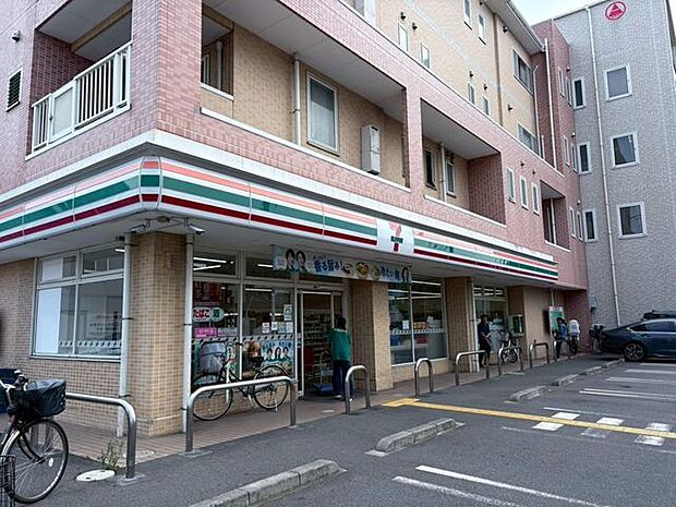 セブン-イレブン 足立花畑1丁目店 457m