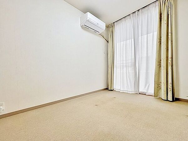 「居心地の良いナチュラル空間」お家時間を穏やかに過ごせる寛ぎの空間です。居心地の良さを実感して頂けるお部屋となっております。