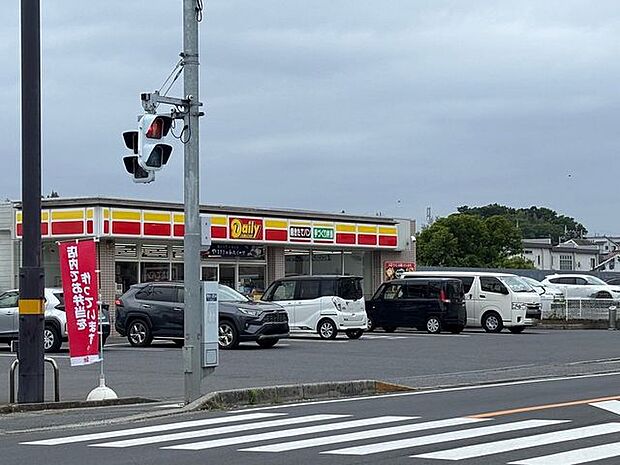 徒歩12分。デイリーヤマザキ市川下貝塚3丁目店 940m