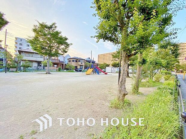 徒歩18分。大野みどり公園 1400m