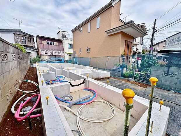 「現況」快適に過ごす条件は、一人ひとり違います。だからこそ飾り過ぎないシンプルな内装と偏り過ぎないデザインで統一しております。居住していく中でオーナー様だけのマイホームに創り上げて下さい。