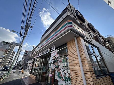 セブンイレブン南小岩店 徒歩2分。 100m
