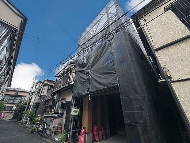 「外観」快適に過ごす条件は、一人ひとり違います。だからこそ飾り過ぎないシンプルな内装と偏り過ぎないデザインで統一しております。居住していく中でオーナー様だけの「マイホーム」に創り上げて下さい。