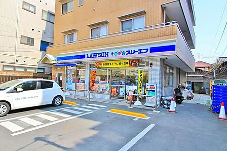 ローソン　 LTF 小岩店 260m