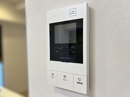 「TVモニター付きインターホン」