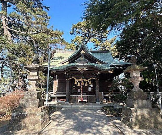 山野浅間神社 550m