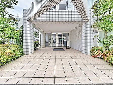 「エントランス入口」