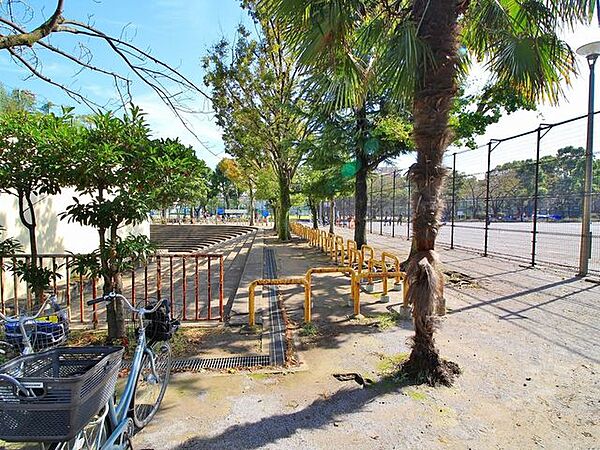 南砂3丁目公園 440m