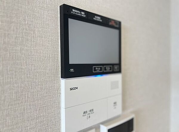 「TVモニター付きインターホン」
