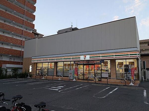 徒歩4分。セブンイレブン江東木場3丁目店 250m