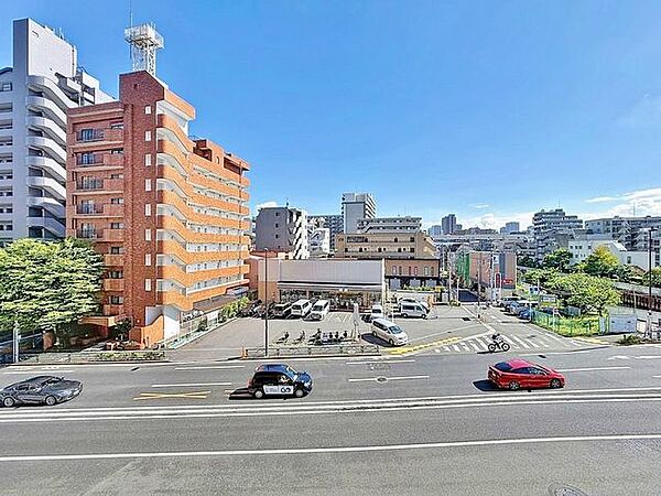 「眺望」心地よい風を感じながら、青空を眺め一息つくことのできる住空間です。