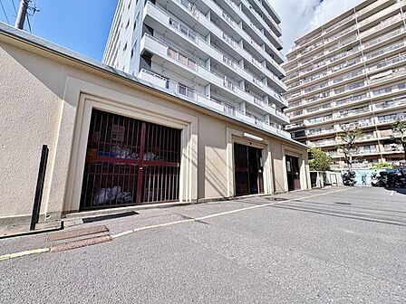 「ごみ置き場」