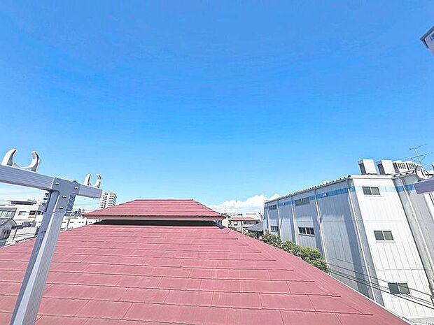 「眺望」心地よい風を感じながら、青空を眺め一息つくことのできる住空間です。