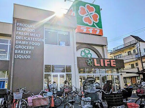 徒歩3分。ライフ東尾久店 230m