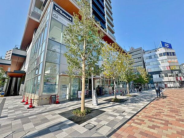 徒歩7分。ワイズマート平井店 520m