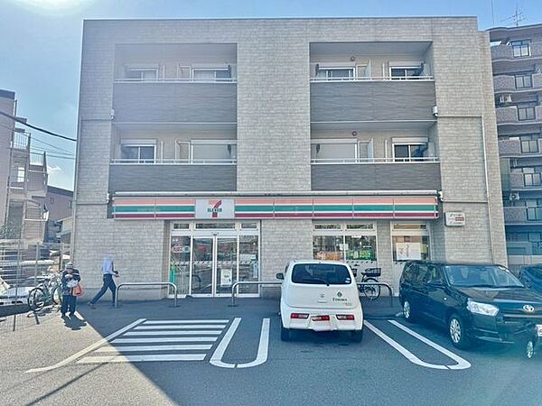 徒歩1分。セブンイレブン墨田立花4丁目店 80m