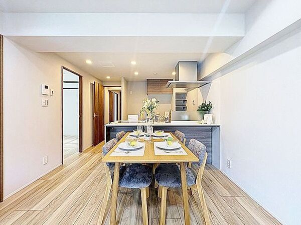 「リビングダイニング」