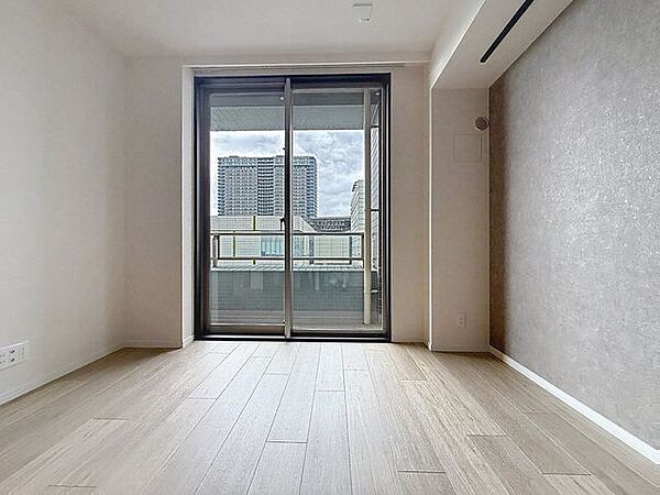 「居心地の良いナチュラル空間」お家時間を穏やかに過ごせる寛ぎの空間です。居心地の良さを実感して頂けるお部屋となっております。