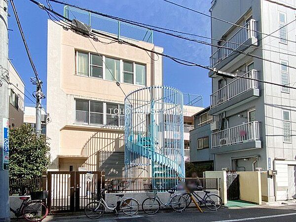 浅草橋保育園 770m