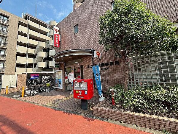徒歩17分。足立西綾瀬郵便局 1310m