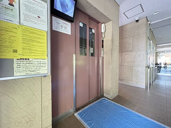 「エレベーターホール」