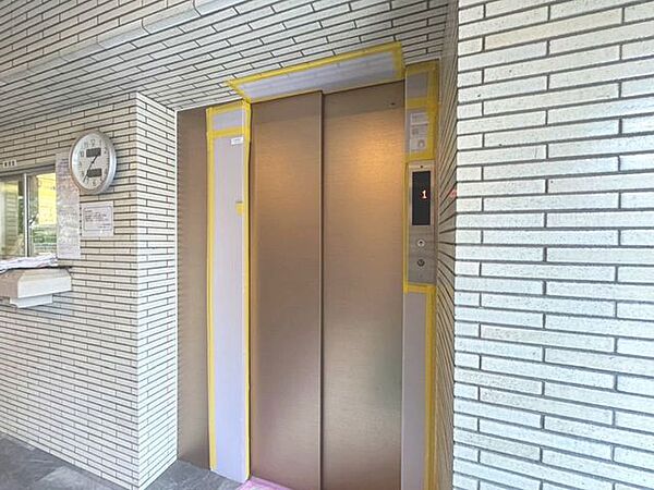 「エレベーターホール」