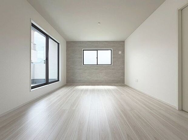 「2面採光の居室」居室に窓が2ヶ所あるので、明るさの確保と、風の通り道ができることで換気のしやすいお家になっています。