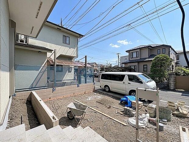 「カースペース」駐車スペースがあるので、お子様の自転車やバイク置き場にするスペースとしてもご利用いただけます。