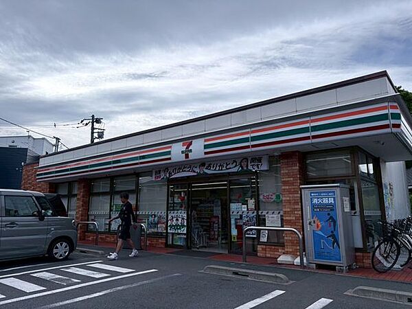 セブン-イレブン 東堀切3丁目店 176m 260m