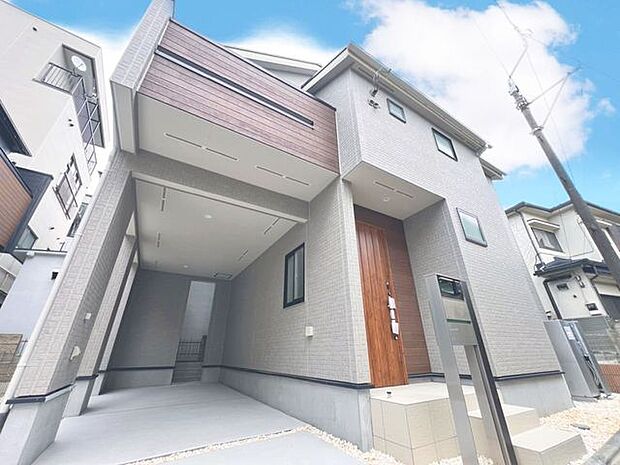 「〜2階建て3LDK〜」19帖超えのLDK、豊富な収納、生活を彩る設備など、プラスワンのポイントが詰まった邸宅です。