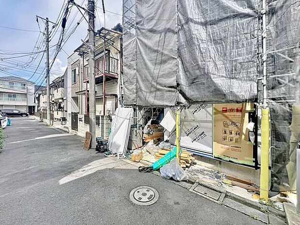 「現況」快適に過ごす条件は、一人ひとり違います。だからこそ飾り過ぎないシンプルな内装と偏り過ぎないデザインで統一しております。