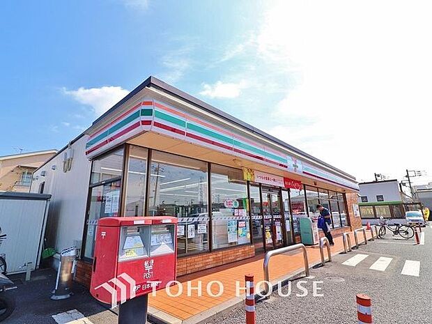 徒歩6分。セブンイレブン草加谷塚上町店 470m