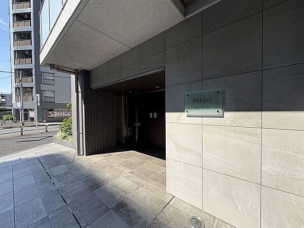 「エントランス入口」気品を感じることのできるエントランス部分。