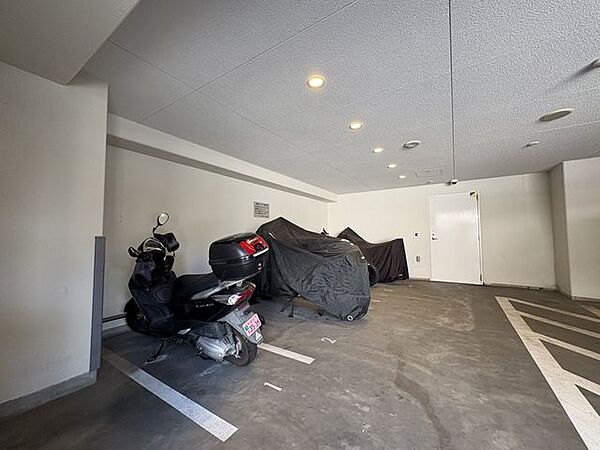 「バイク置場」詳細要確認
