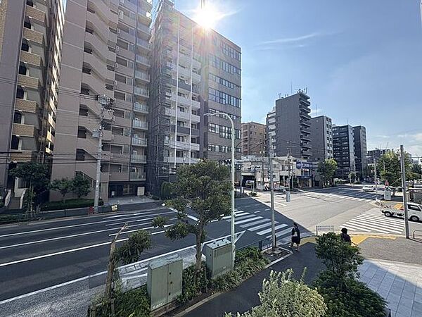 「眺望」心地よい風を感じながら、青空を眺め一息つくことのできる住空間です。