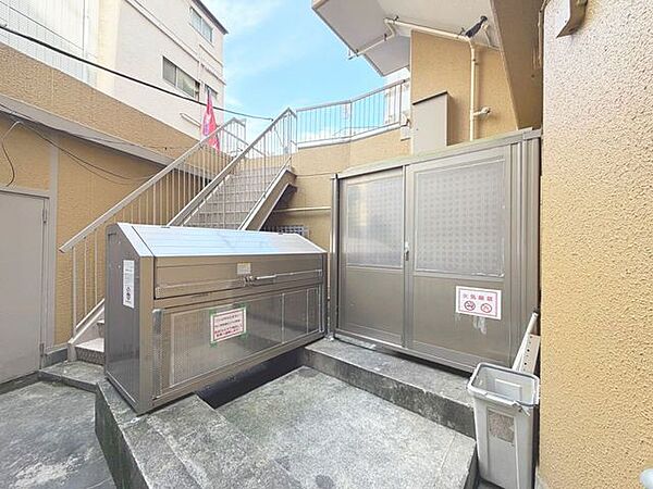 「ごみ置き場」
