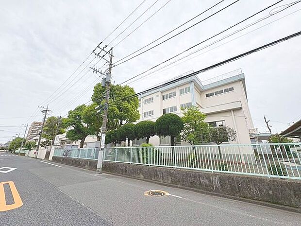 江戸川区立葛西第三中学校 510m