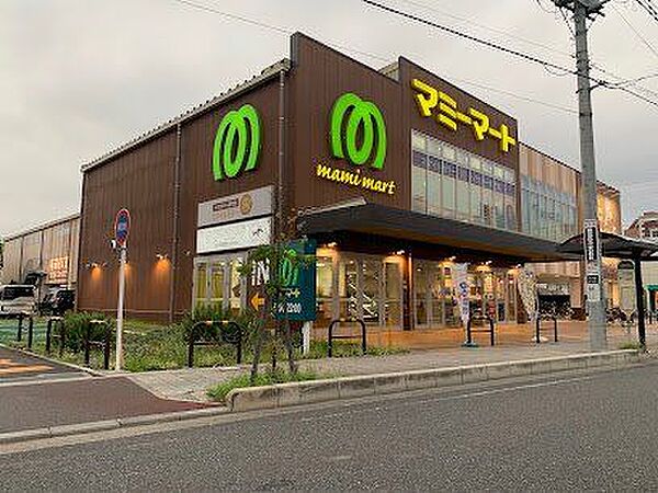 マミーマートマミープラス下戸田店 徒歩4分。 320m