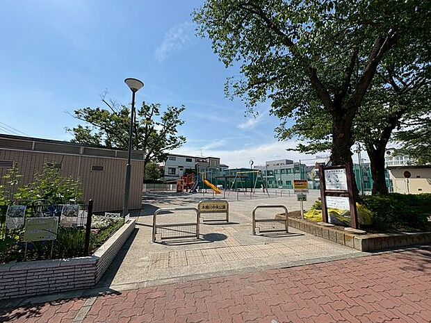 木根川中央公園 870m