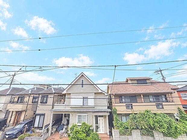「眺望」穏やかな街並みを一望しながら、爽やかな風と柔らかく降り注ぐ陽光を感じて頂けます。