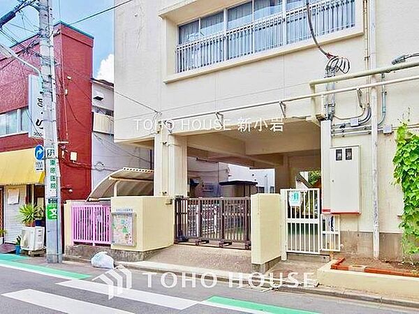 徒歩4分。小松保育園 260m
