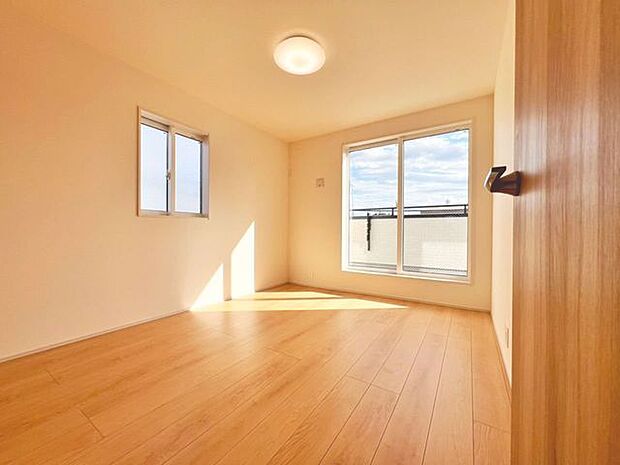 「居心地の良いナチュラル空間」お家時間を穏やかに過ごせる寛ぎの空間です。居心地の良さを実感して頂けるお部屋となっております。